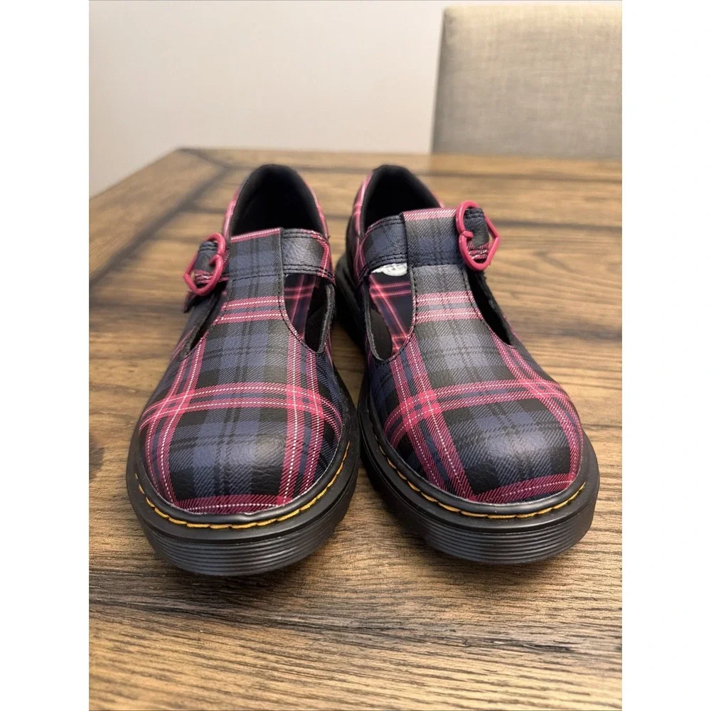 Girl's Dress Shoes Dr. Martens Polley II Mary Jane Women's Size 5 ….S9